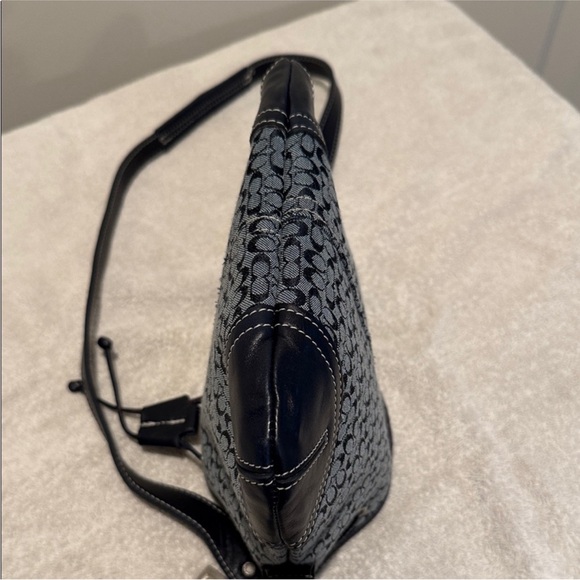 Coach Micro C Signature Drawstring Crossbody Hobo bucket bag - Picture 7 of 15